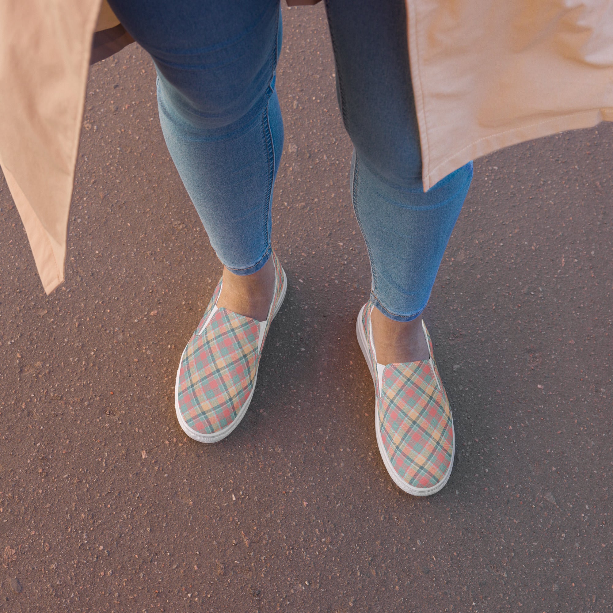 "The Kensingtons" Women’s Slip-on Canvas Shoes